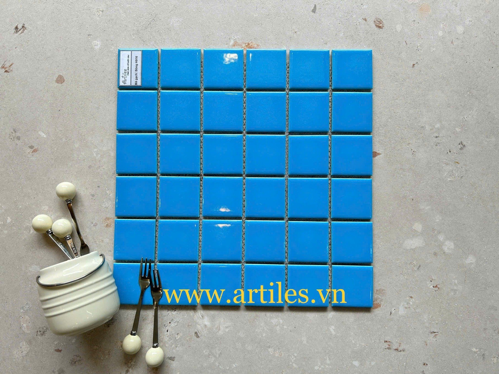 Gạch mosaic màu xanh dương đậm Art916