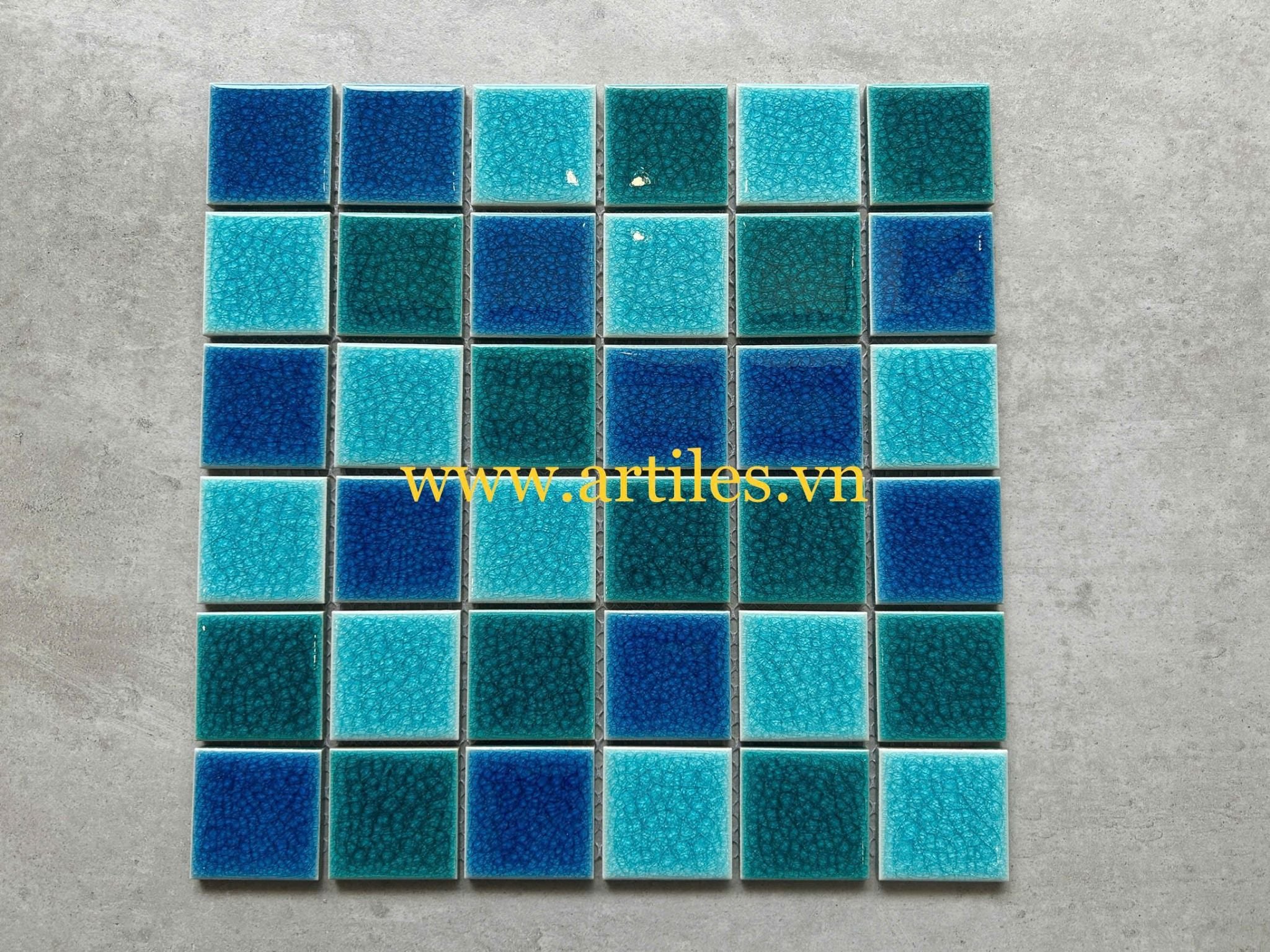 Gạch Mosaic Gốm Rạn 2 Lớp Màu Mix Màu Xanh