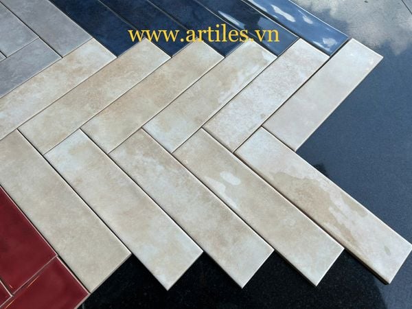 Gạch thẻ bóng gợn màu kem beige