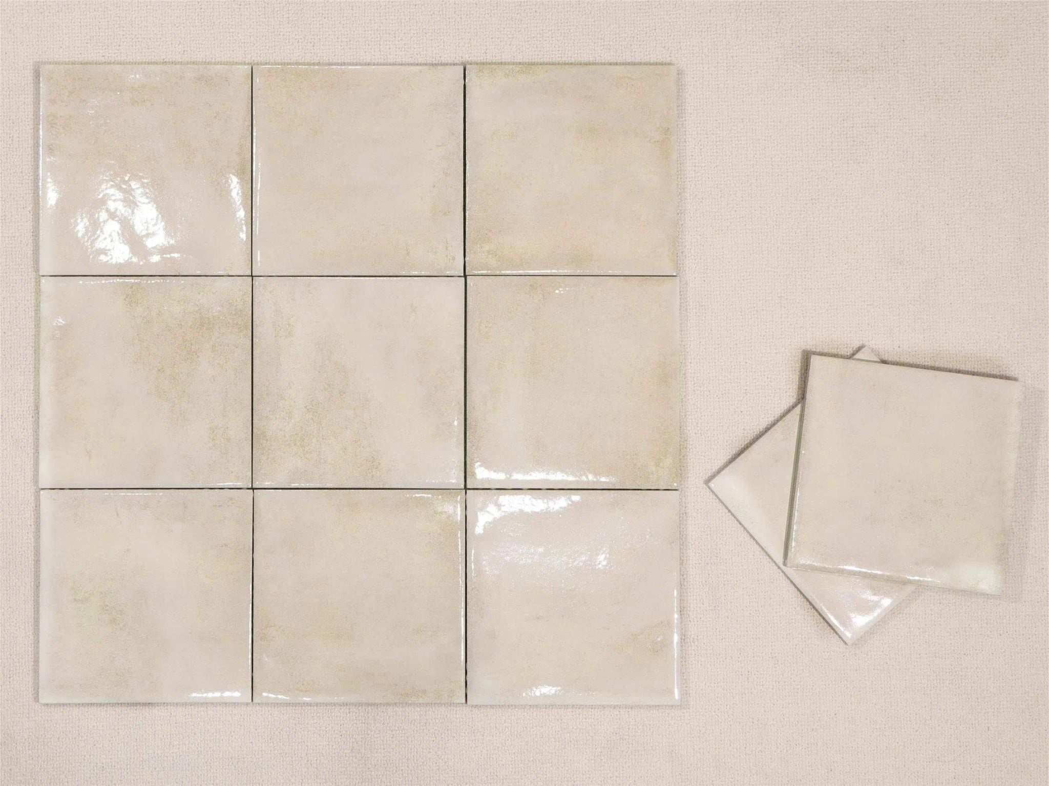 Gạch thẻ 150x150mm men bóng màu kem beige