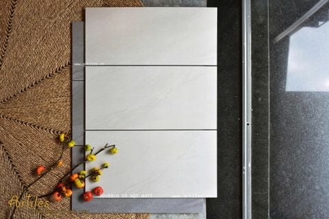  Gạch ốp lát nhà vệ sinh vân kem trắng Art3621M 
