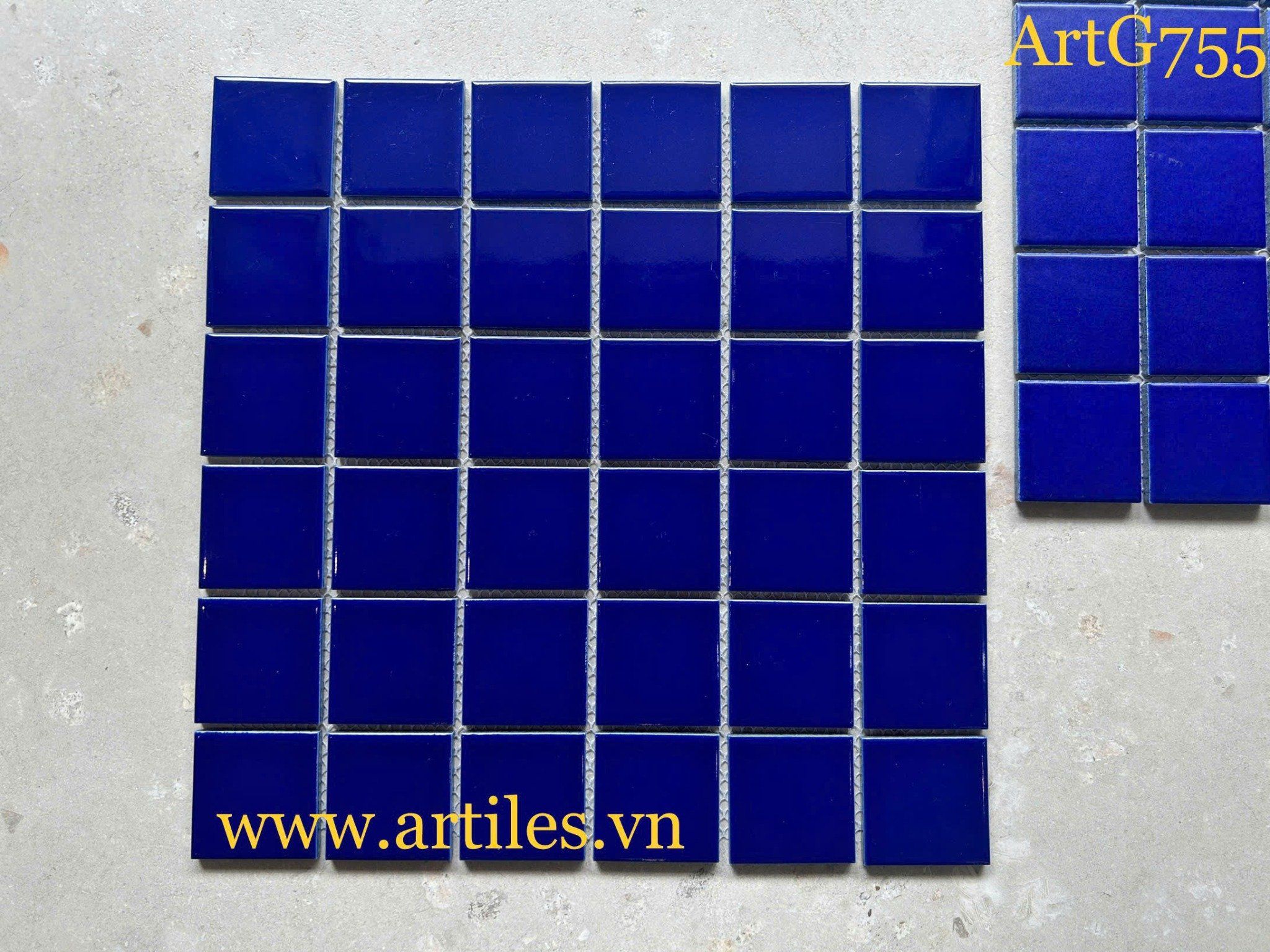 Gạch Mosaic vuông màu xanh tím ArtG755