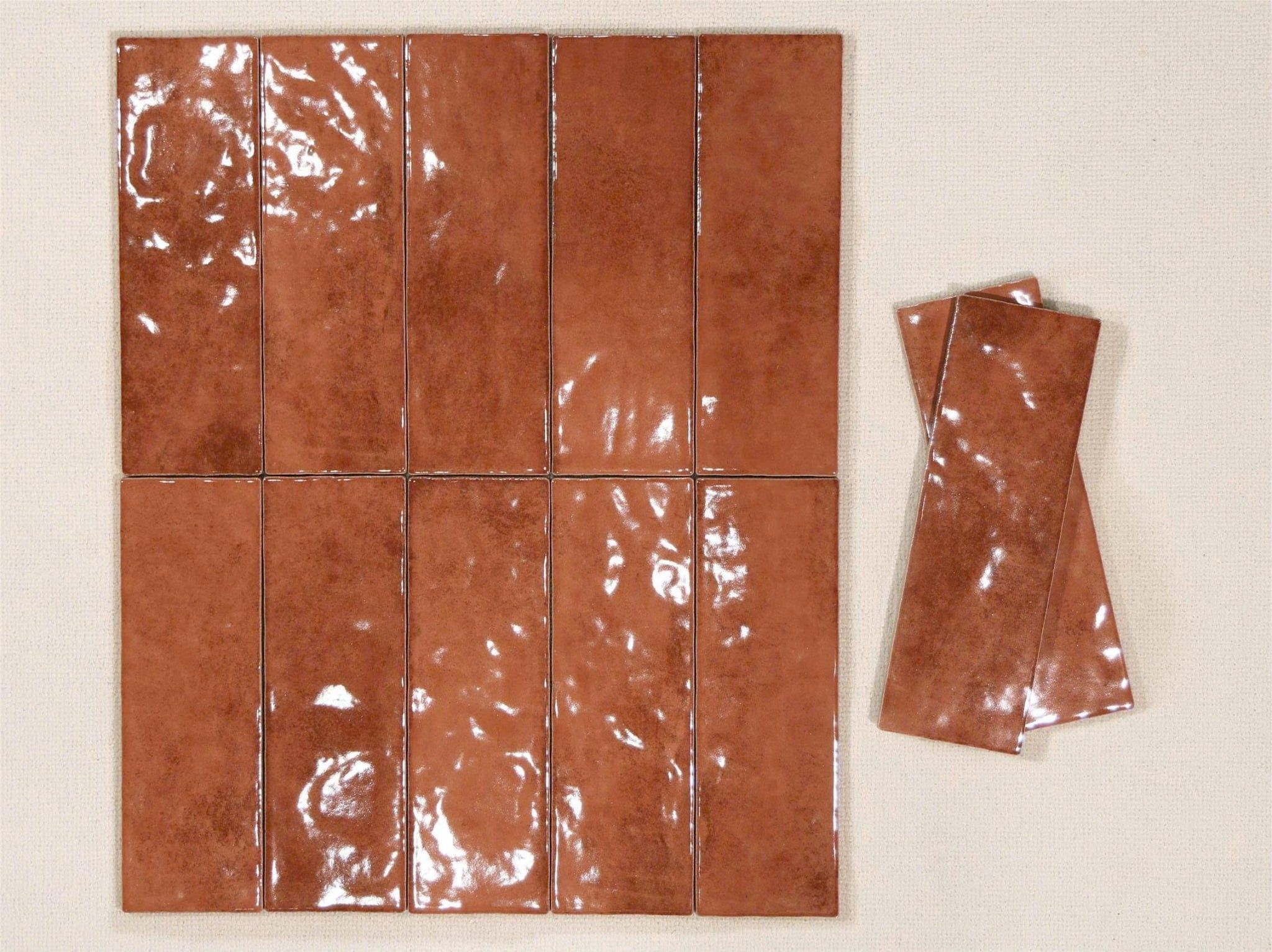 Gạch thẻ xương đá màu đỏ đất bóng lượn Art752305G