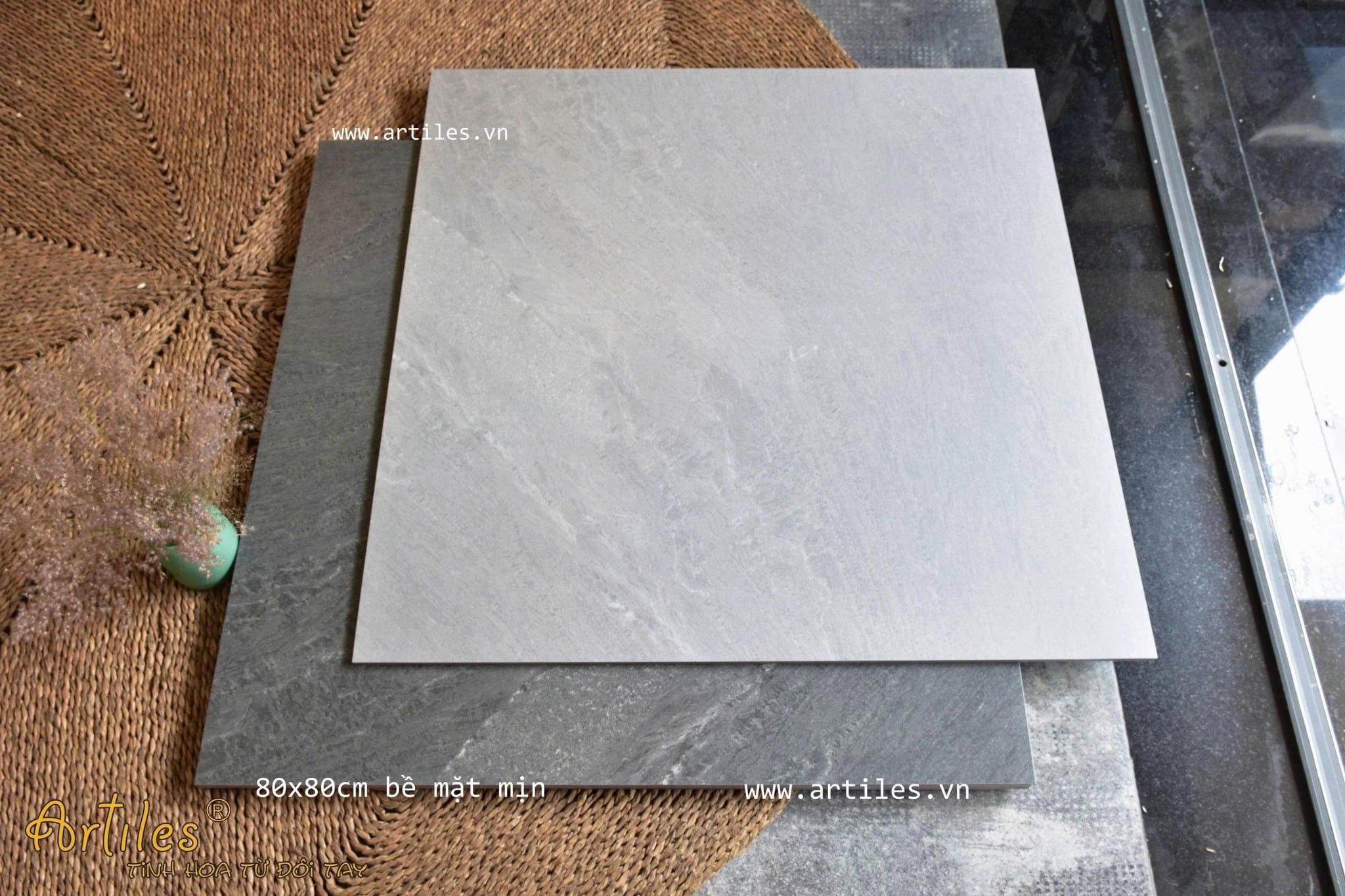 Gạch lát nền vân xám trắng mờ mịn 80x80cm MW105