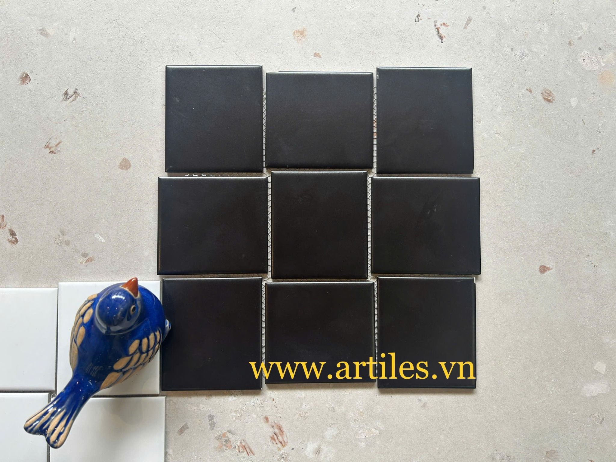 Gạch Mosaic Gốm Vuông Màu Đen ArtM11