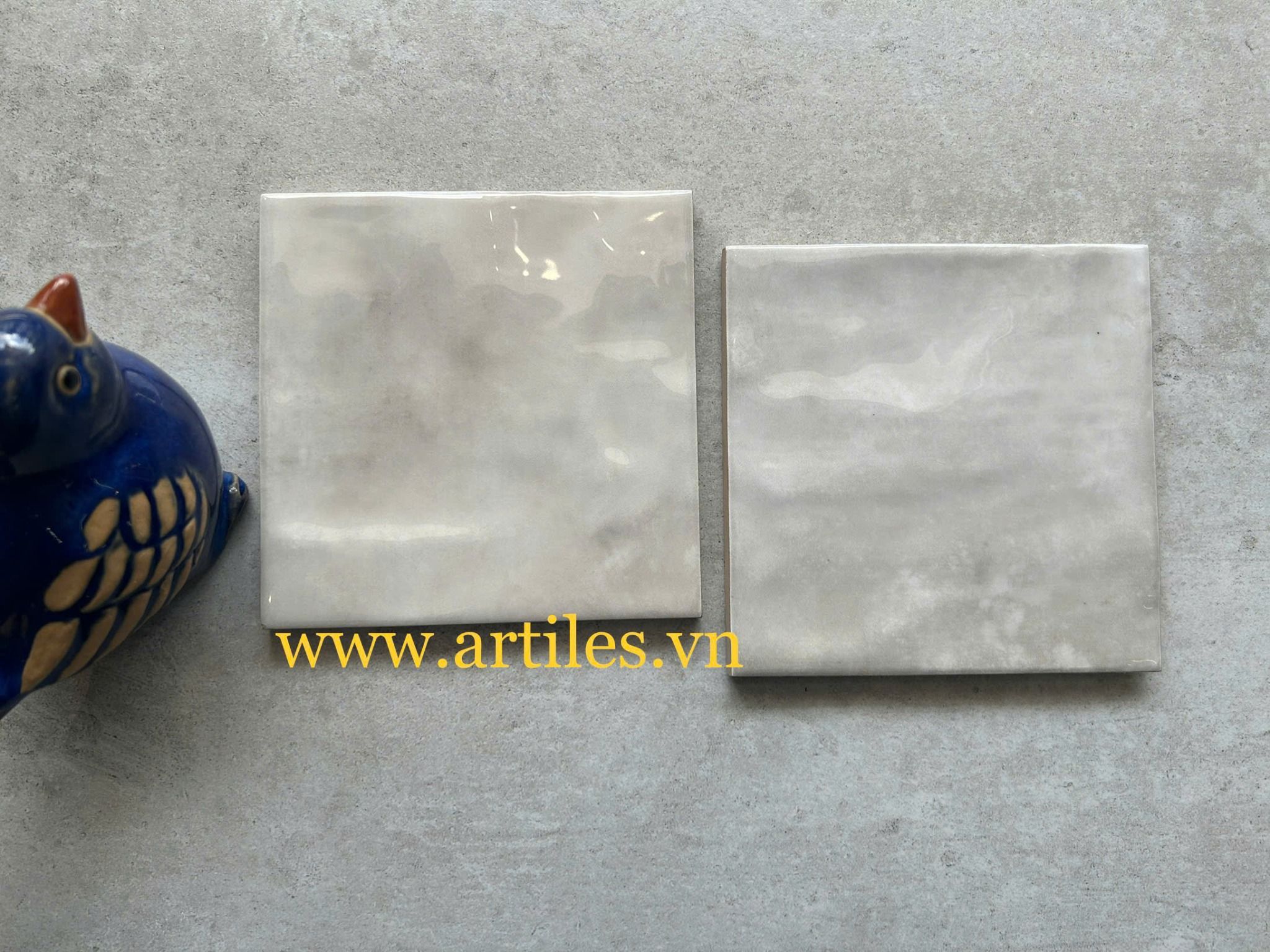 Gach thẻ bóng lượn xám trắng Art2001