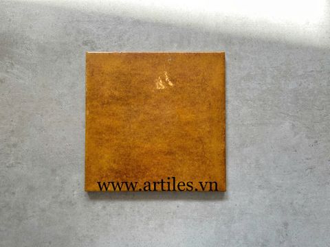  Gạch thẻ 150x150mm men bóng màu vàng Art04G 