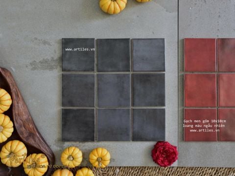  Gạch thẻ màu đen men mờ gợn sóng 100x100mm Art07M 