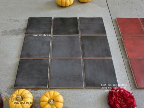  Gạch thẻ màu đen men mờ gợn sóng 100x100mm Art07M 