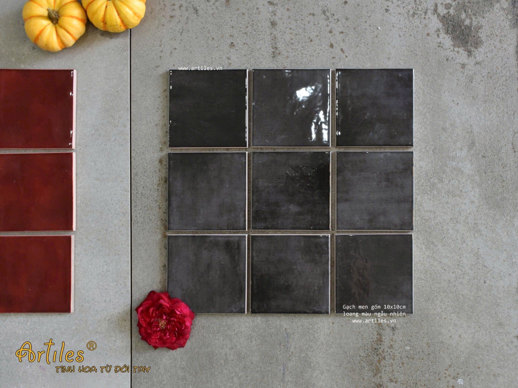 Gạch thẻ màu đen men bóng gợn sóng 100x100mm Art07G