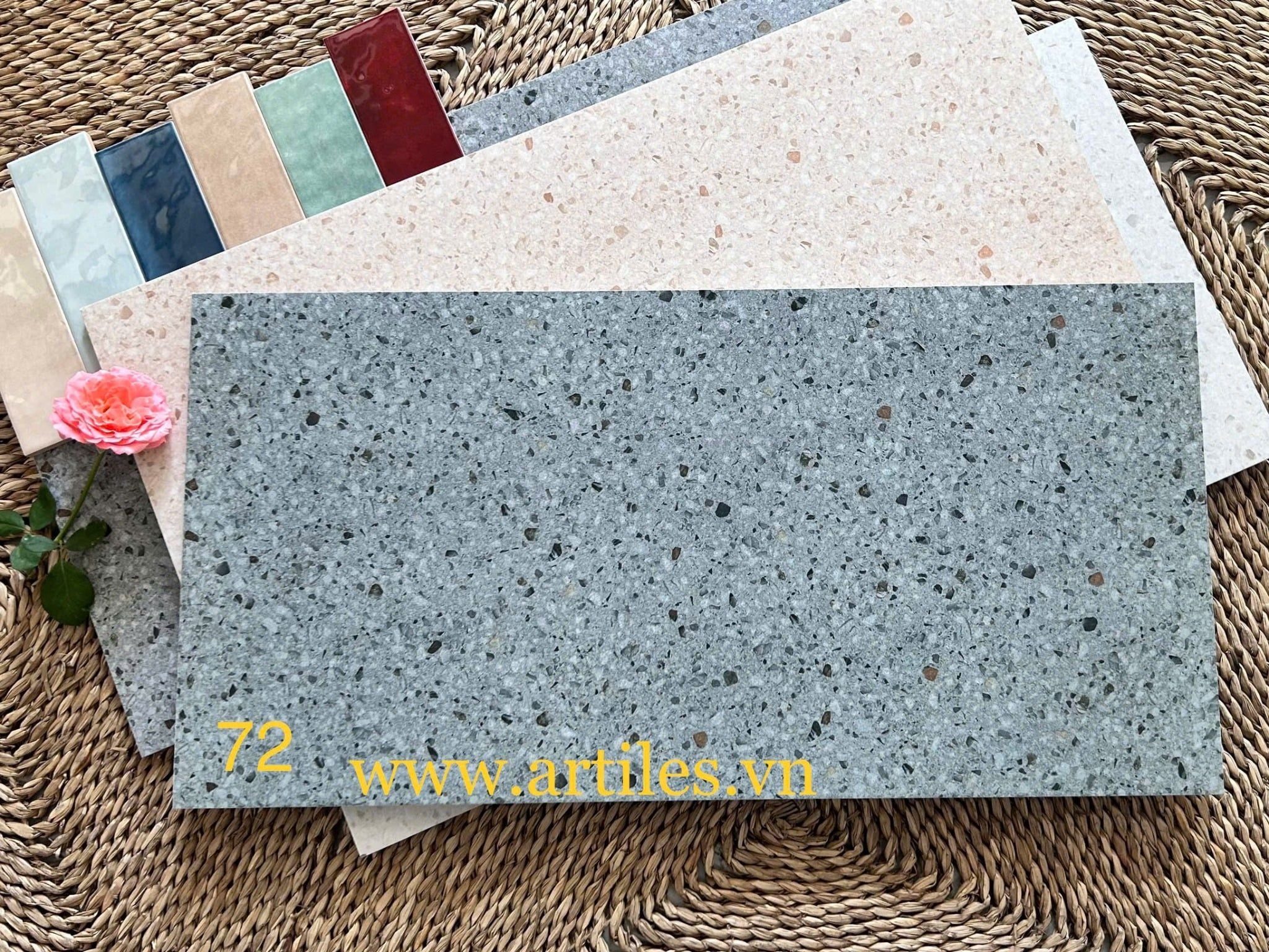 Gạch đá mài terrazzo hạt đá màu đen Art360072