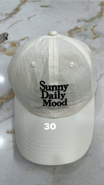  Mũ sunny trắng 