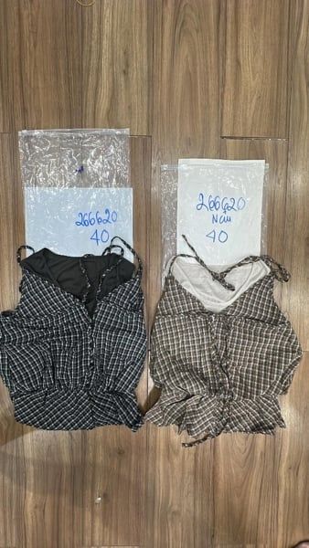  set áo yếm caro kèm áo lót nâu 