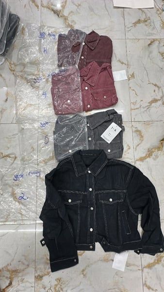  khoác jeans 2 túi nắp raw 