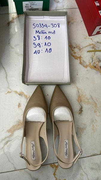  giày cao gót mũi nhọn satin kem 37 
