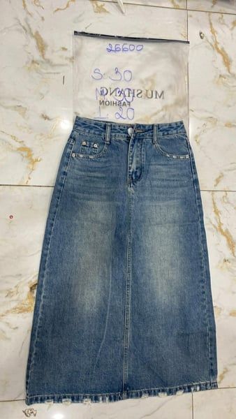  CV midi jeans 26600 M 