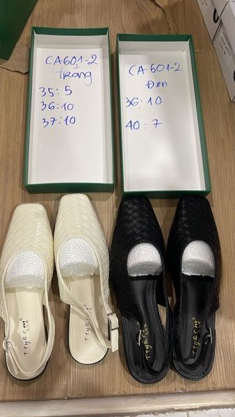  giày mũi vuông đan 3cm đen 36 