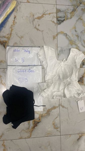  áo kiểu tầng đen 