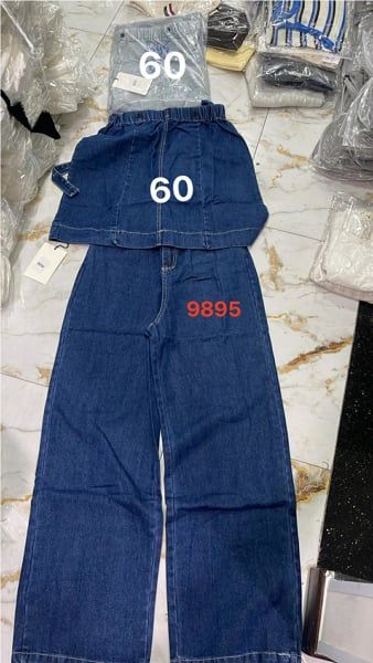  Quần denim nhạt 