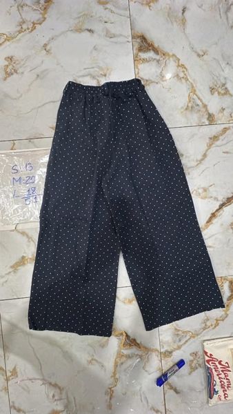  Quần CL kaki chấm bi xanh đen L 