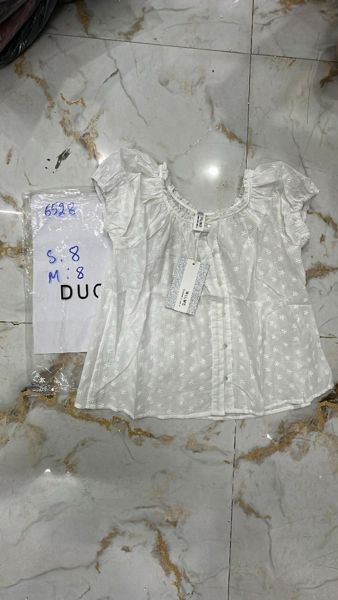  áo boi nút hoa trắng S 