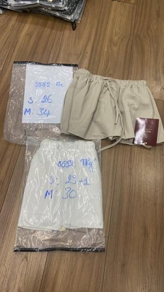  quần jeans loe trơn 5519 kem L 
