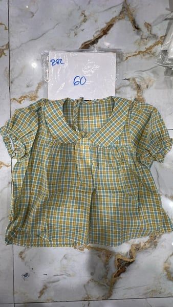  áo bbd cổ sen caro vàng 