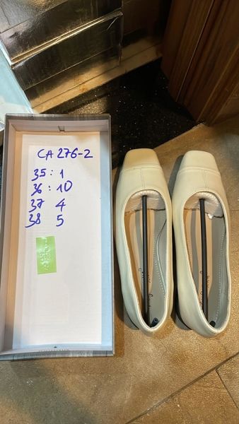  giày bb rã mũi vuông kem 40 