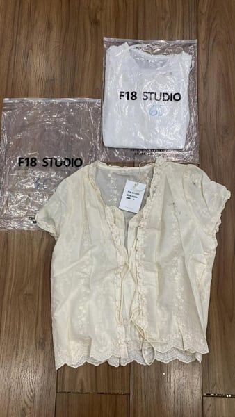  áo boi chân ren thắt dây trắng 