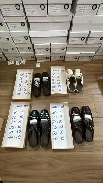 dép sục rọ da trắng 40 