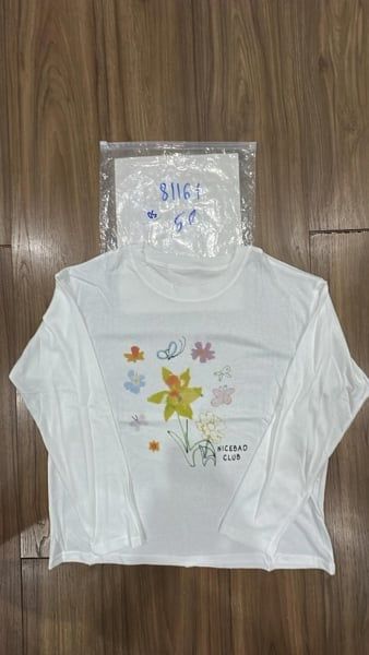  áo thun giấy td in hoa trắng 