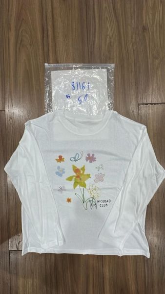  áo thun giấy td in hoa trắng 