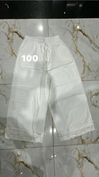  Quần cullotes xô hoa trắng 