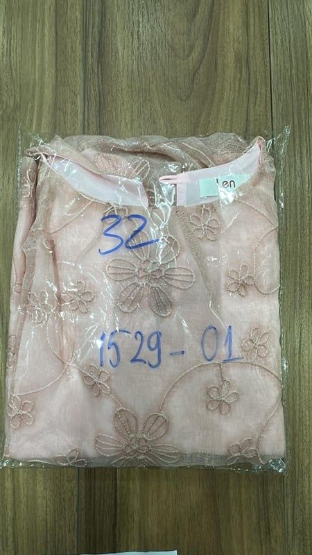  Áo BBD hoa lưới kem 