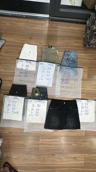  CV mini jeans thêu túi nắp xám S 