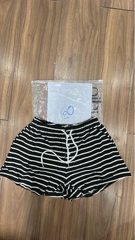  Quần short thun dây rút sọc đen M 