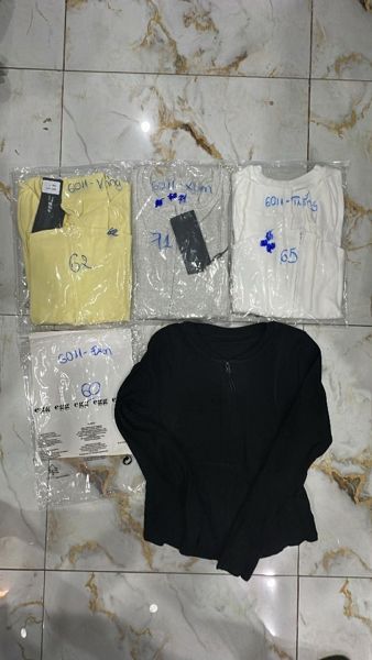  áo thun TD dây kéo trơn đen 