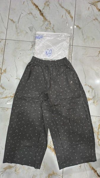  Quần kaki xám hoa bi 