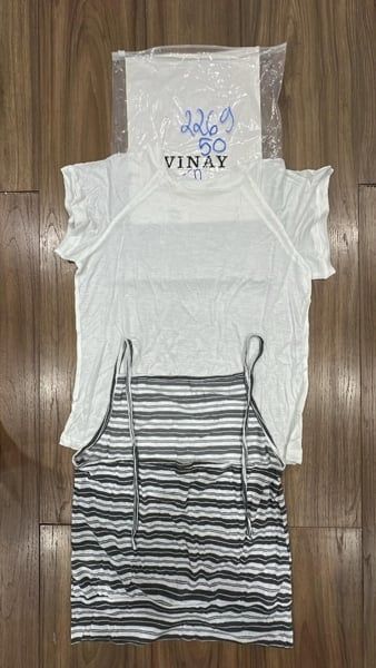  set áo thun kèm áo yếm sọc 