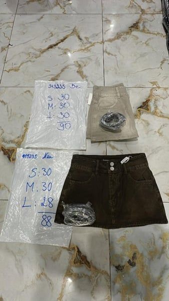  Chân váy jeans 2 nút wash be M 