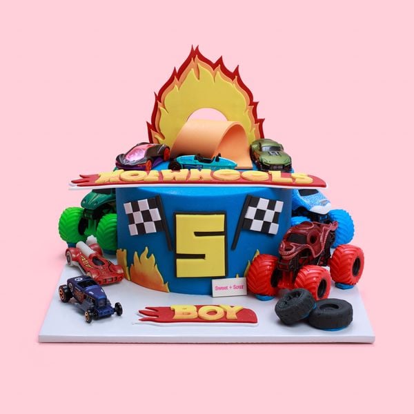 Bánh Sinh Nhật Hot Wheels Monster Truck
