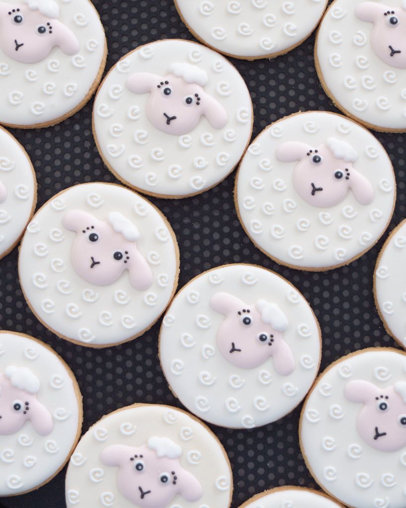 Custom Cookie Chủ Đề Chú Cừu Đáng Yêu
