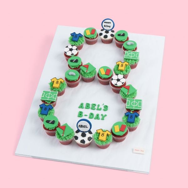 Cupcake Xếp Số 8