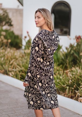  Đầm Sơ Mi Hoa Dài Tay Cotton Isla Bonita 