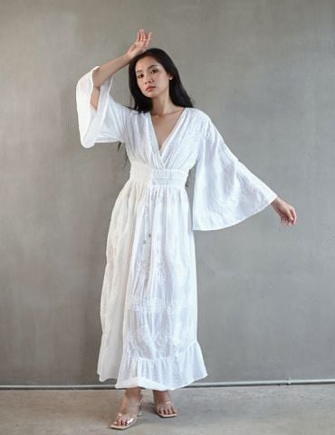  Maxi Trắng Kết Cườm Thêu Hoa Cao Cấp Isla Bonita 