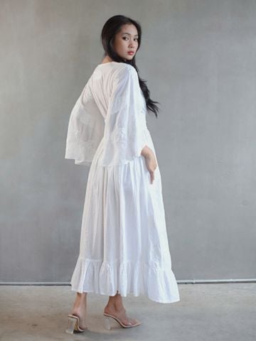  Maxi Trắng Kết Cườm Thêu Hoa Cao Cấp Isla Bonita 