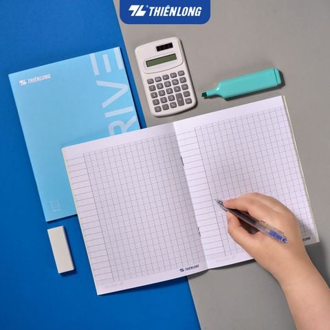 Tập học sinh Thiên Long Strive 96 trang 4 ô ly ngang 2mm 70 gsm TP-NB048 - Mẫu ngẫu nhiên