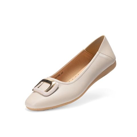 Giày búp bê nữ Bitis màu kem quai da si mềm mũi vuông khóa kim loại đế TPR chống trượt BBW005388KEM chính hãng