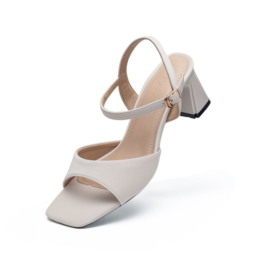  Sandal Cao Gót Biti's Nữ Màu Kem BFW006188KEM 