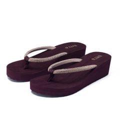  Dép Xốp Biti's Nữ Màu Đỏ Đậm BXW027100DOD 